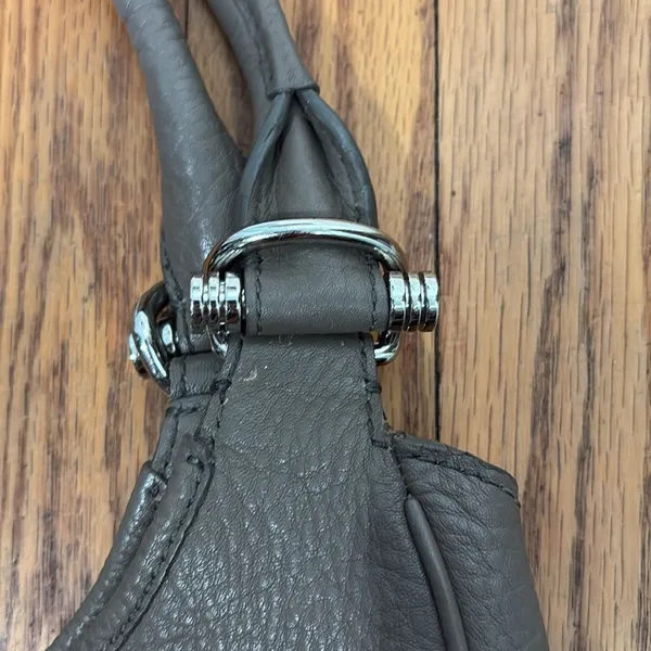 Banana Republic Peddled‎ Leather Shoulder Bag Taupe - Image 5
