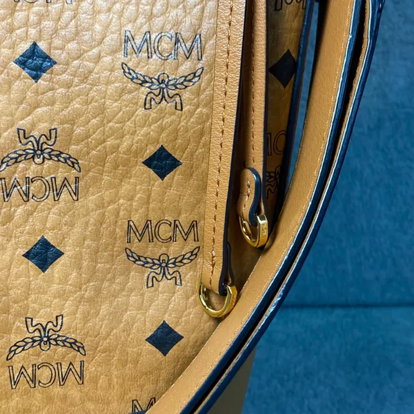 Discontinued MCM Klara Monogram Visetos Hobo Cognac Brown‎ Leather Luxury FLAW - Image 4