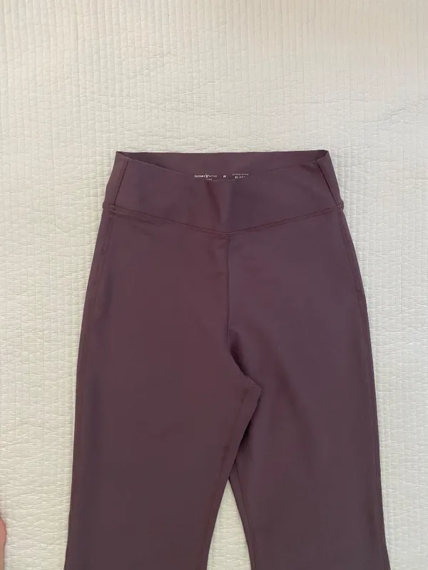 Old Navy burgundy purple flare leggings - Image 3