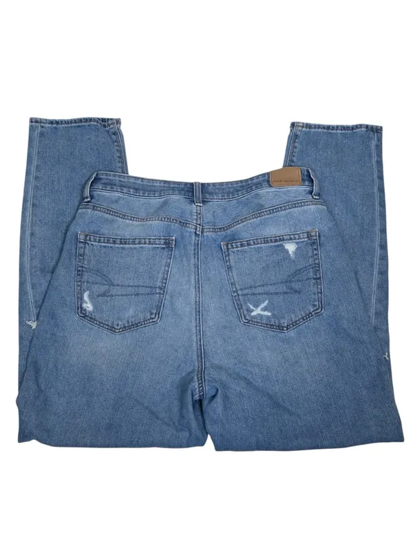 American Eagle Women's 8 Distressed High Rise Mom Jean - Image 5