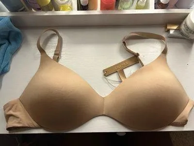 SKIMS Push-Up Plunge Bra - Image 5