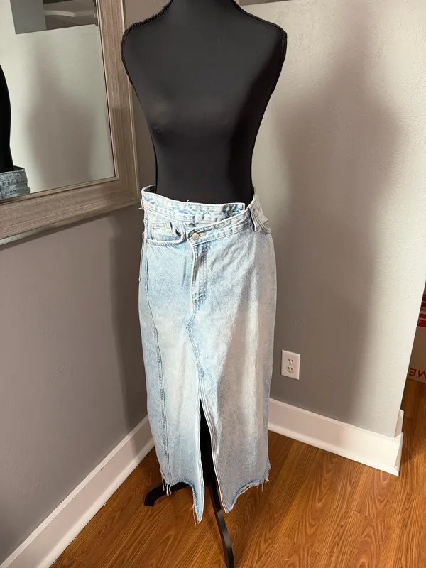 Zara TRF Crossover Long Denim Split Front Rough Hem Maxi Skirt Size Small. - Image 3