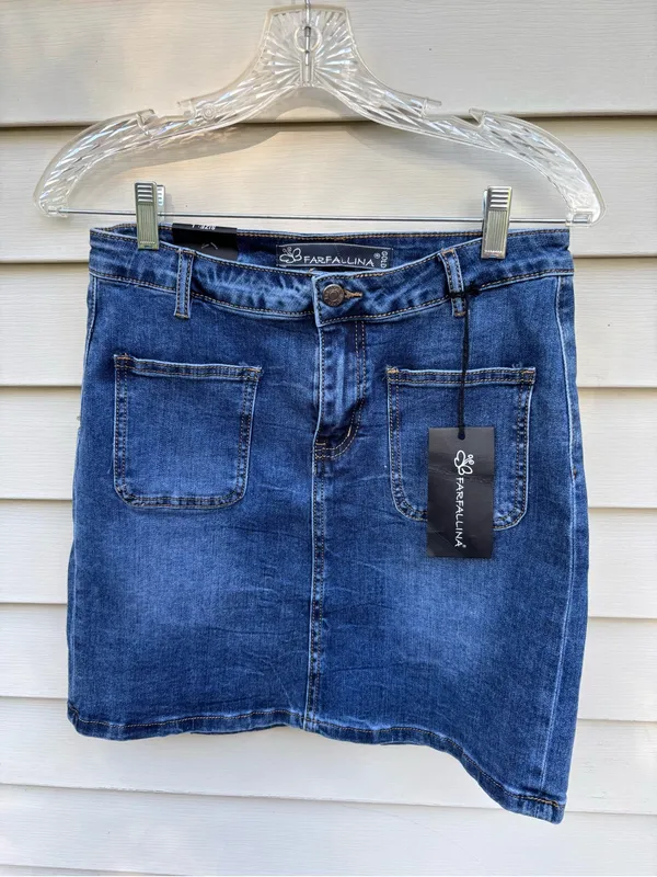 Dark Blue Denim Mini Skirt with Front Patch Pockets Size undefined - Image 2