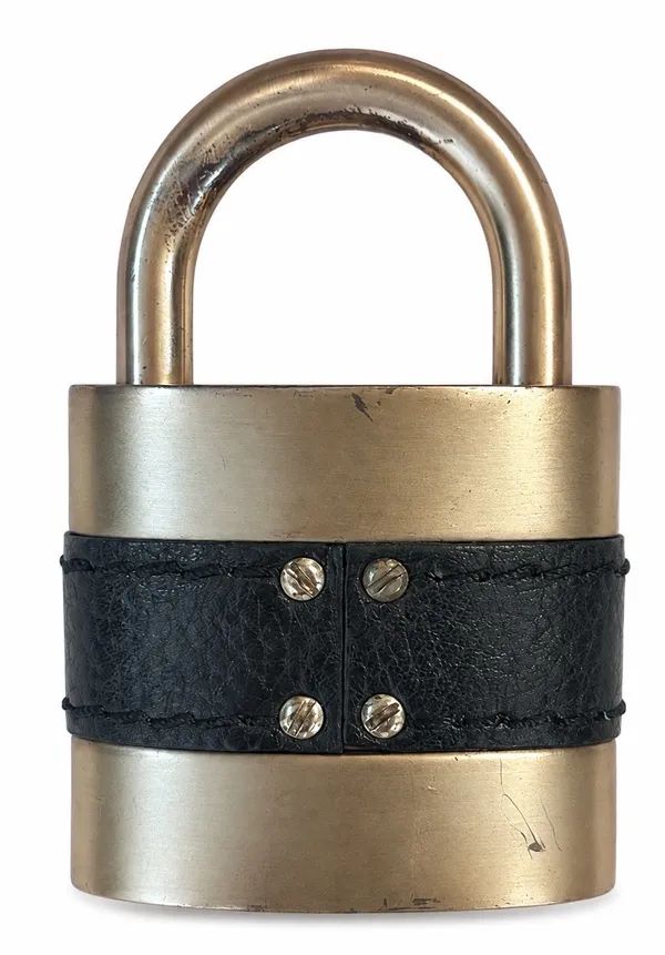 CHLOE PADDINGTON Black Leather / Gold Tone Metal Large Padlock & Large Gold Key - Image 3