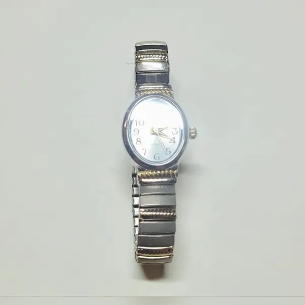 Vintage Two Tone Quartz Stretch Watch Japanese Movement - Image 2