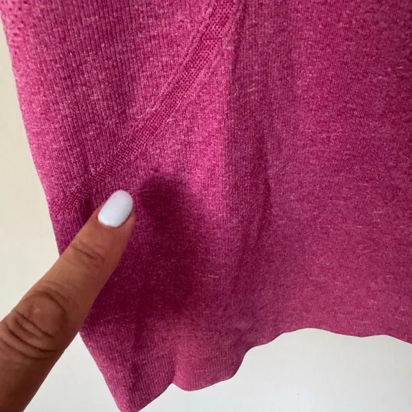 Lululemon Swiftly Tech V-Neck Short Sleeve Shirt Pink Athletic Top Size 4 - Image 3