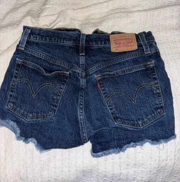Levi 501 denim shorts - Image 2