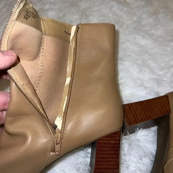 Brown Leather Amanda Smith Booties with Wooden Block Heel size 9 1/2 - Image 7
