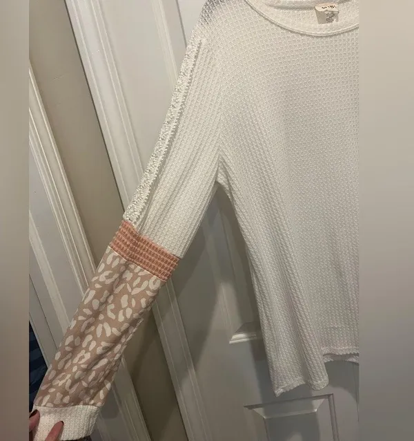 White Waffleknit top with Pink cheetah and lace accents Long Sleeve Top by BiBi - Image 5