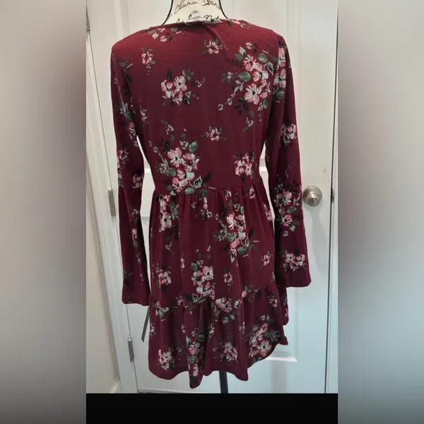 Speechless Burgundy Floral Long-Sleeve Tiered Dress - Image 2