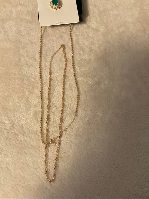 Layered Gold Necklace with Emerald-Green Pendant - Image 2