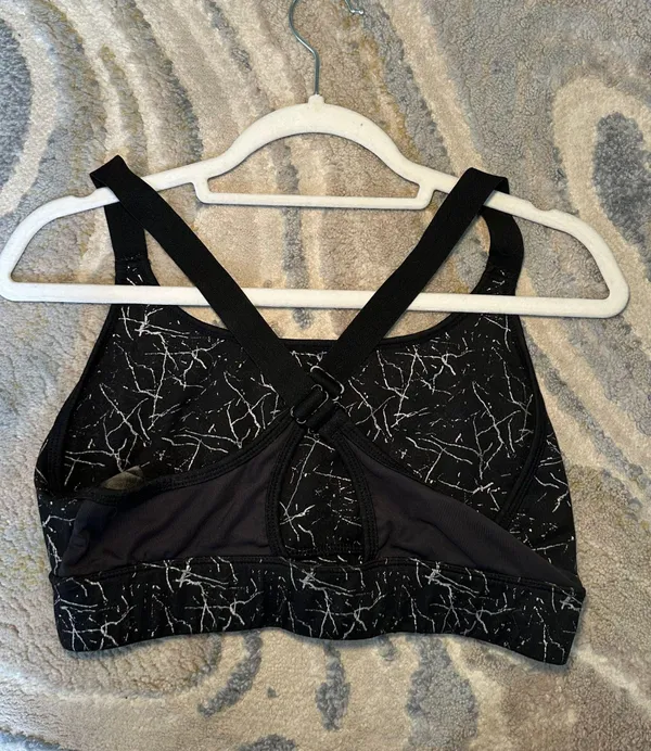 Golds Gym Sports Bra Black Size 38 E / DD - Image 2