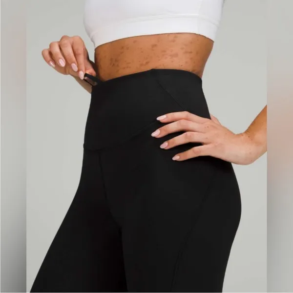 Lululemon Base Pace Crop 23” black size 6 - Image 5