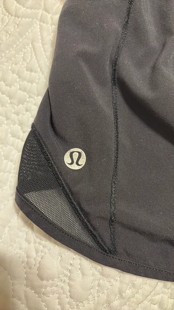 Lululemon Hotty Hot Shorts 2.5" - Image 3