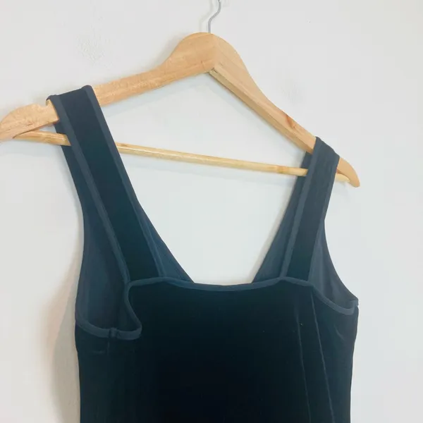 Vintage 90s minimalist stretch black velvet V-neck sleeveless midi dress. Small. - Image 4