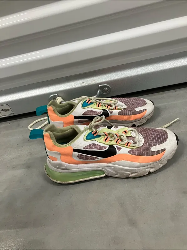 Nike Air Max 270 React SE Light Arctic Pink - Image 4