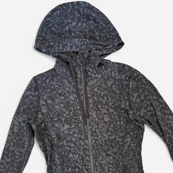 Lululemon Hooded Define Jacket Nulu - Size 6 - Image 4
