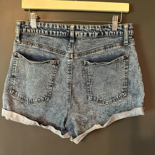 tgla women’s denim shorts, medium wash - Image 4