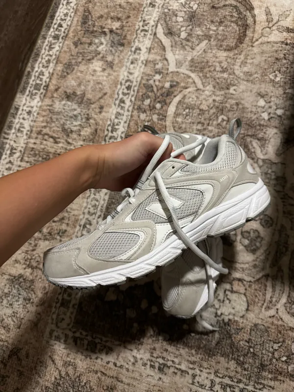 New Balance Sneakers - Image 3