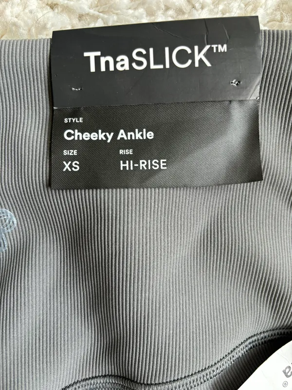 Aritzia Leggings - Image 3