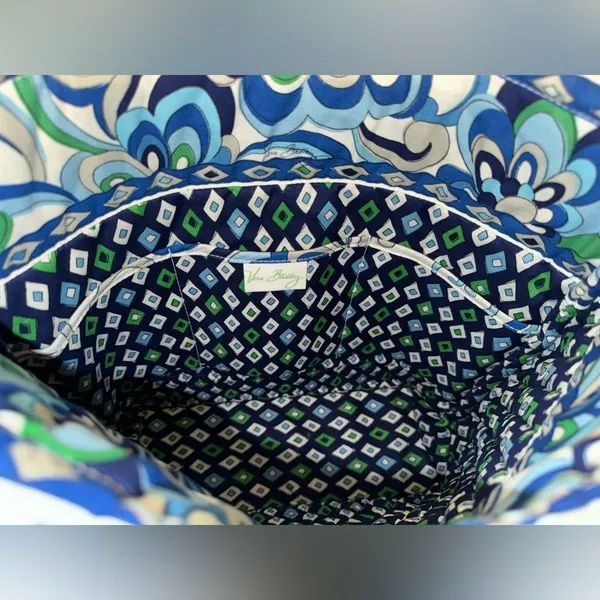VERA BRADLEY Tote Bag in Mediterranean White Retired Fall 2008 Vintage - Image 4