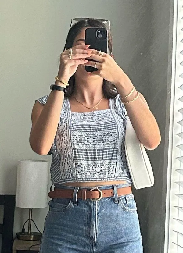Blue and White Floral American Eagle Top - Image 4