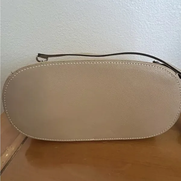 Pulicati‎ Italian Genuine Leather Bucket Style Crossbody PurseDrawstring Closure - Image 9