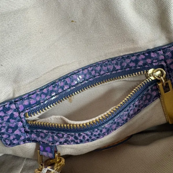 Tory Burch heidi pigskin leopard heart Chain crossbody Bag Purple Small - Image 8