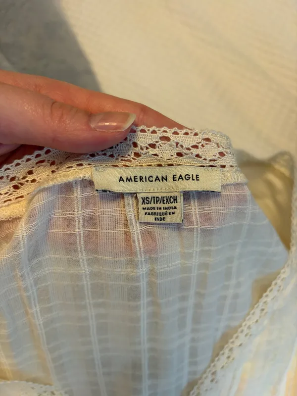 American Eagle Cream Dress Lace - Image 3