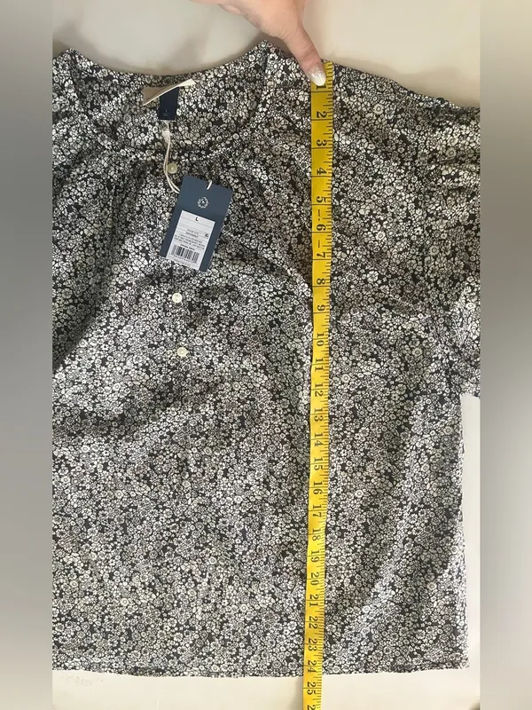Women’s Floral Print Peasant Top size Large NWT - Image 6