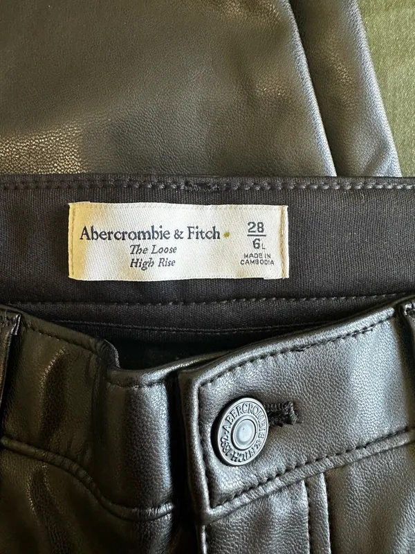 Abercrombie & Fitch Womens High Rise Loose Straight Faux Leather Pants 6L - Image 2