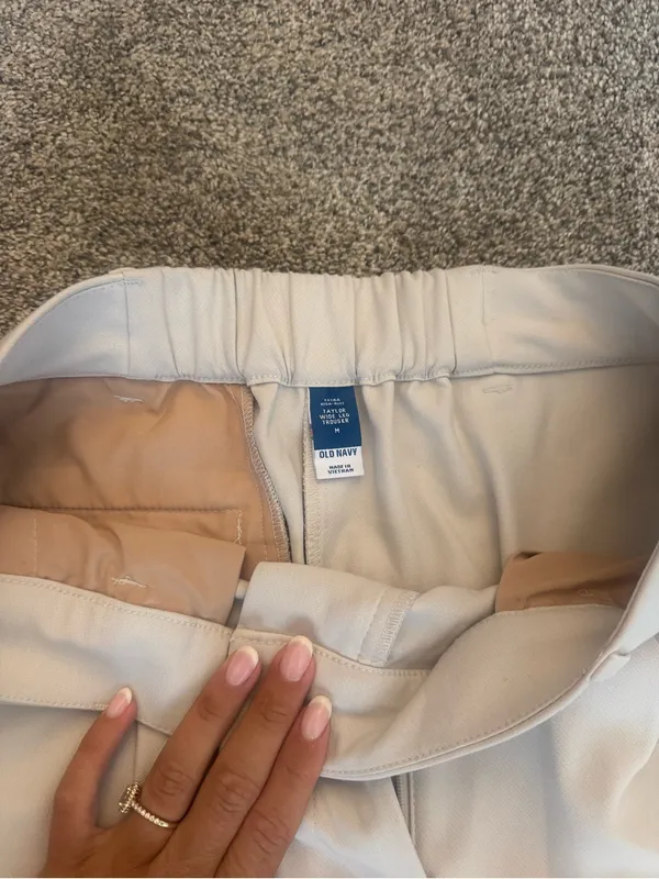 Old Navy Cream High-Waist Straight-Leg Trousers - Image 3