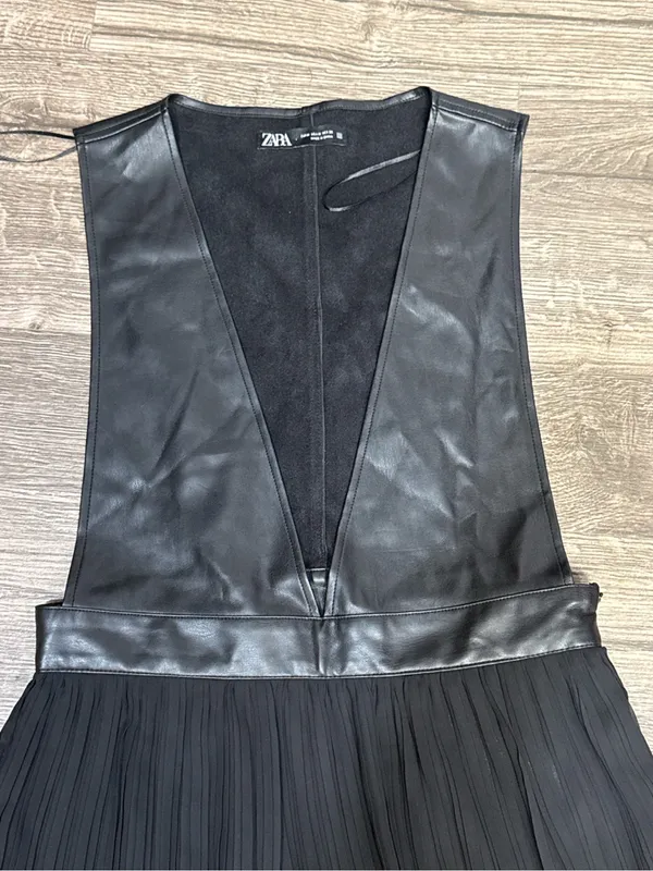 Zara Black Faux Leather Pleated Sleeveless Mini Dress Size M - Image 3