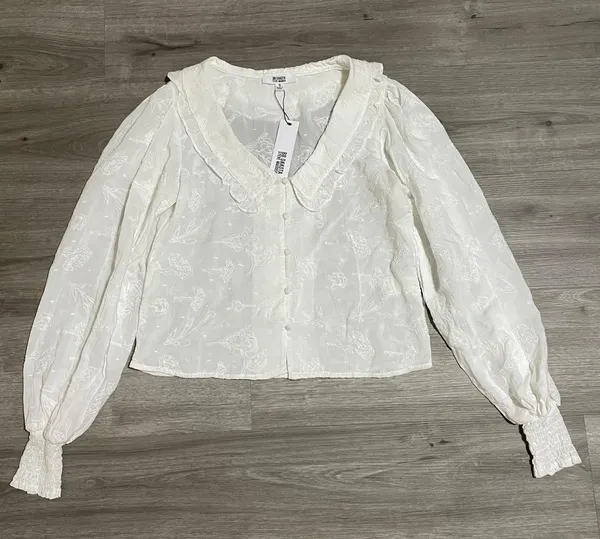 BB Dakota Steve Madden Floral/ Lace White Blouse - Image 2