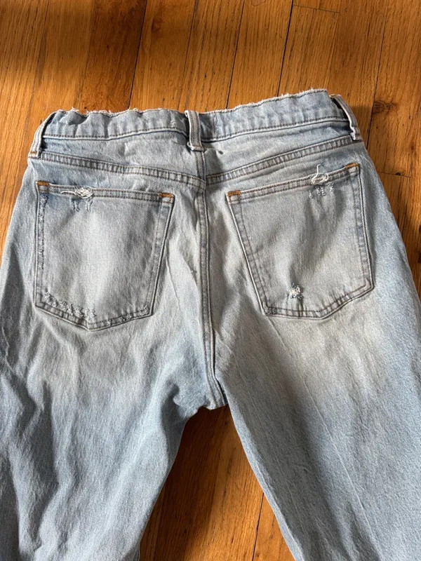 Abercrombie & Fitch Light Blue Relaxed distressed Straight mom Jeans 10 - Image 7