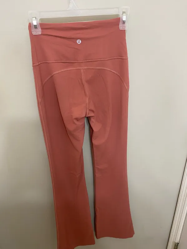 Lululemon Leggings Bootcut Pink - Image 2