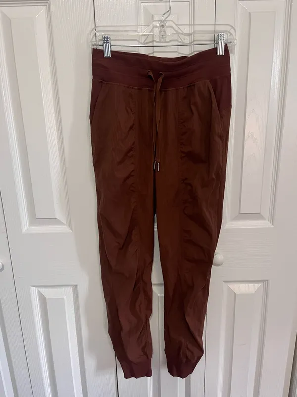 Lululemon Dance Studio Mid-Rise Jogger Roasted Brown Size 4 - Image 3