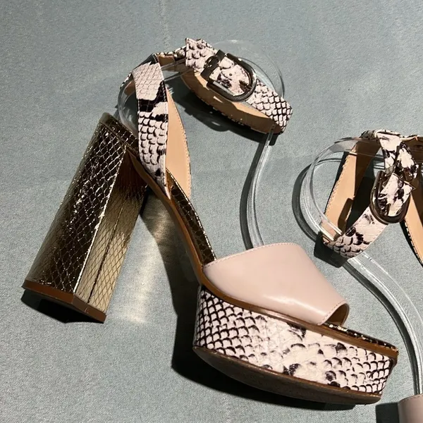 Guess Rippa Python & Gold platform Strappy heels Size 9.5  ‎ B53 - Image 5