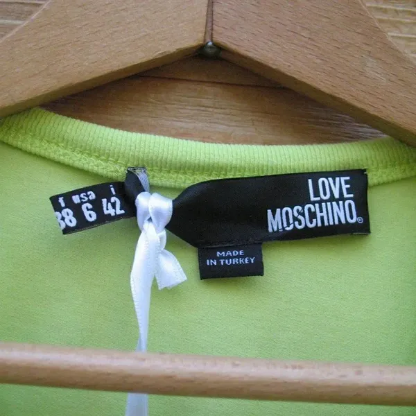 NWT Love Moschino Amore Stretch T Shirt Top - Image 6