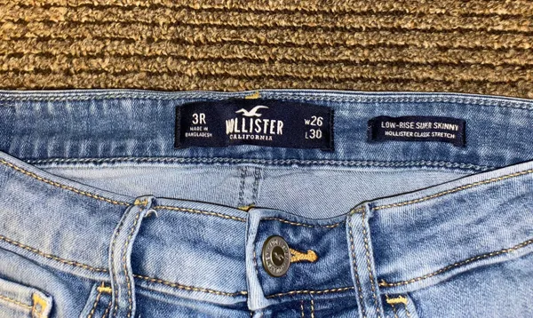 Low-Rise Super Skinny Jeans - Image 6