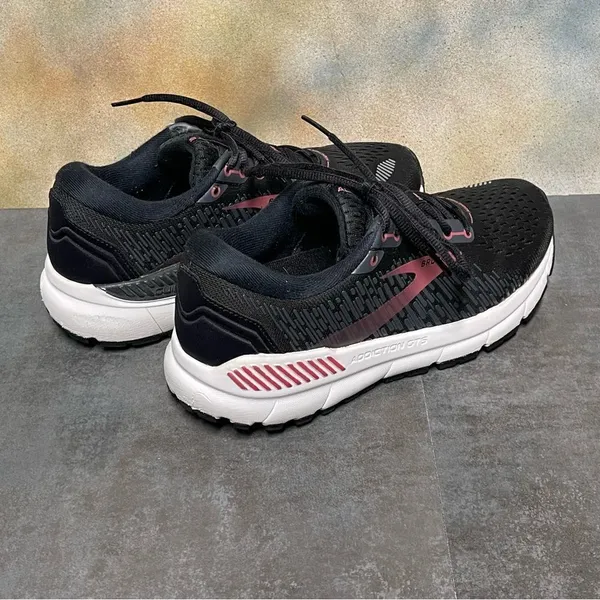 Brooks Addiction GTS 15 Women's Black Narrow Running Shoes Size 7.5 (2A) - Image 13