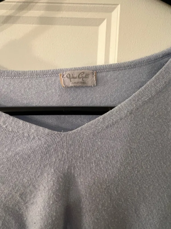 John Galt Cropped Long Brandy Melville Sleeve Top - Image 2