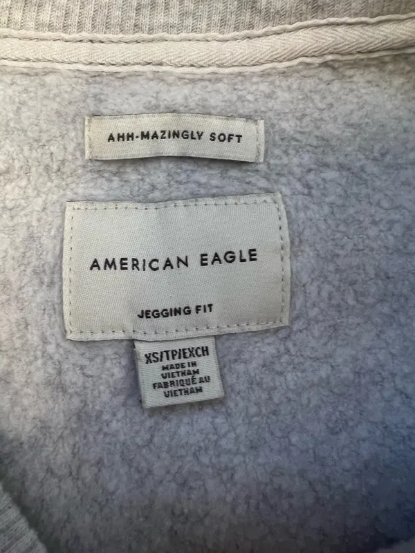 American Eagle Cheetah Sweater - Image 3