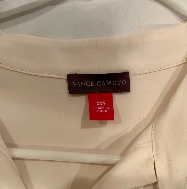 Vince Camuto Cream Blouse - Image 3