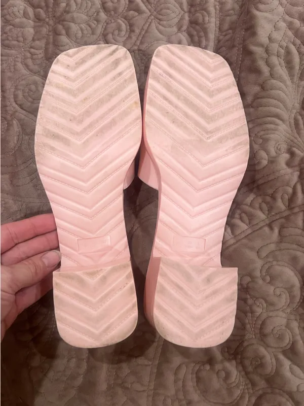 Glossy Pink Slide Mules with Block Heel - Image 5