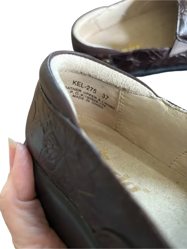 Alegria Kel-275 Brown Floral Embossed Slip On Comfort Shoe Sz 37/6.5 Workwear - Image 3