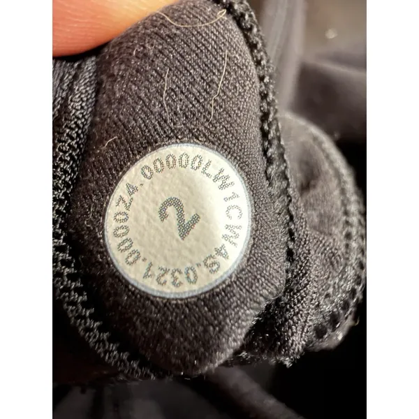 Lululemon Align tank‎ top black V neck cropped shelf bra size 2 - Image 5