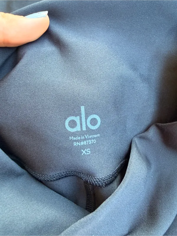 ALO Yoga Black High-Rise Performance Leggings - Image 2