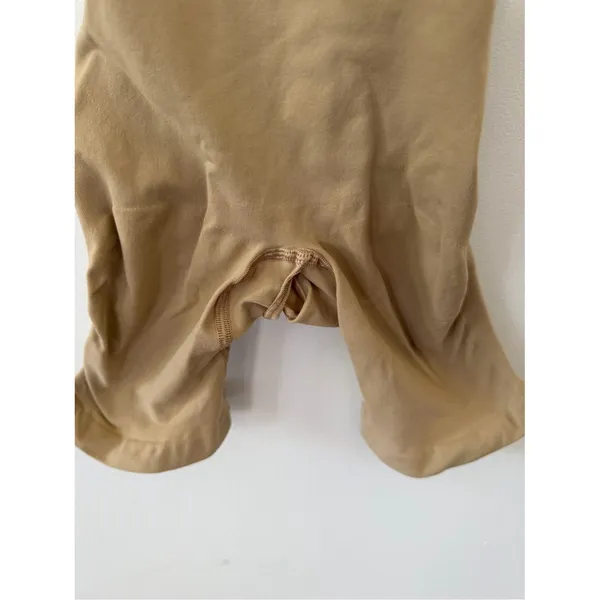 SKIMS clay Sculpting Bodysuit with Adjustable Straps medium - Image 2