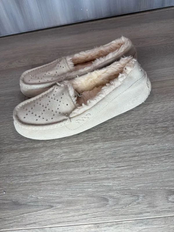 Ugg Ansley Crystal Diamond Pearl Slippers - Image 2